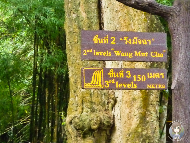 Schilder im Erawan National Park