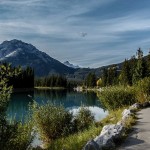 Spaziergang entlang des Bow Rivers in Banff, Kanada