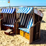 Zwei Strandkörbe auf Norderney, Deutschland