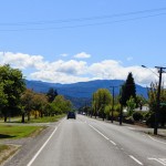 Fahrt durch Reefton, West Coast