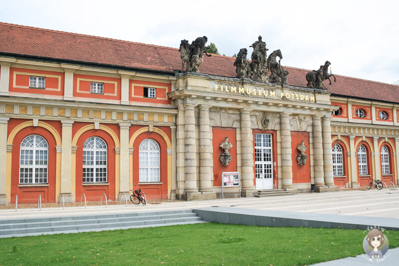 Das Gebäude vom Filmmuseum in Potsdam