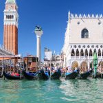 Start unserer Gondelfahrt am Dogenpalast in Venedig