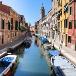 Ein malerischer Kanal in Venedig